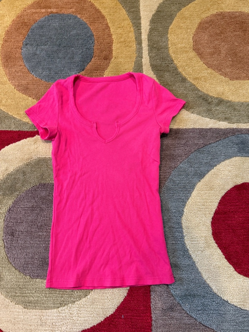 Roselux Ribbed V Neck Short Sleeve Top Full Length Slim Fit Hot Pink Women’s S